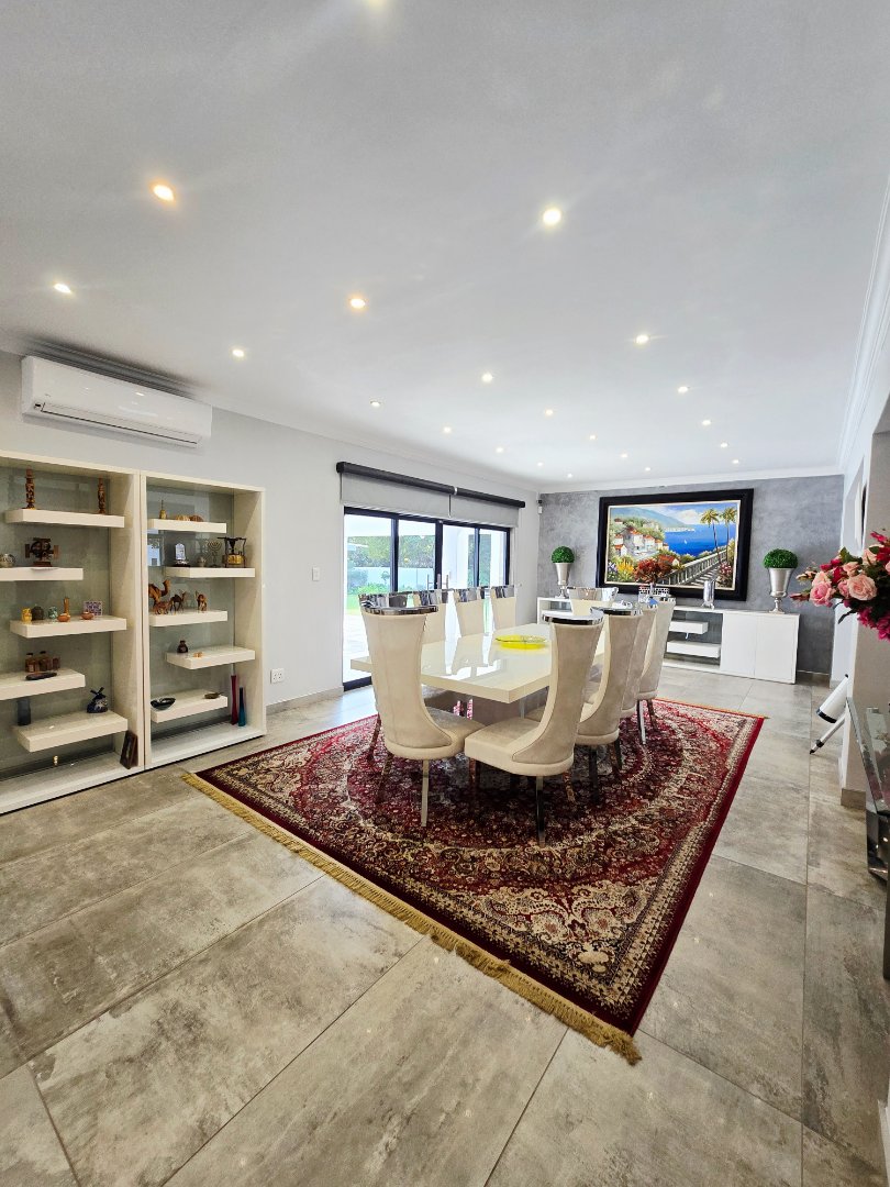 6 Bedroom Property for Sale in Wilkoppies North West